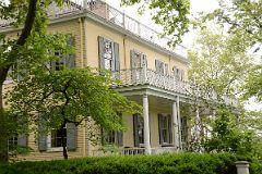03-3 Gracie Mansion The Official Residence of the Mayor of New York Since 1942 In Carl Schurz Park Upper East Side New York City.jpg